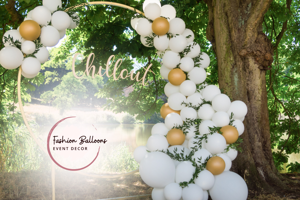 Up in the Air: 2024 Wedding Trends with a Balloon Twist